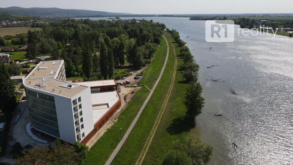 Lukratívny 1 izb. apartmán so super predzáhradkou, A4 BlueWave Riverside Piešťany